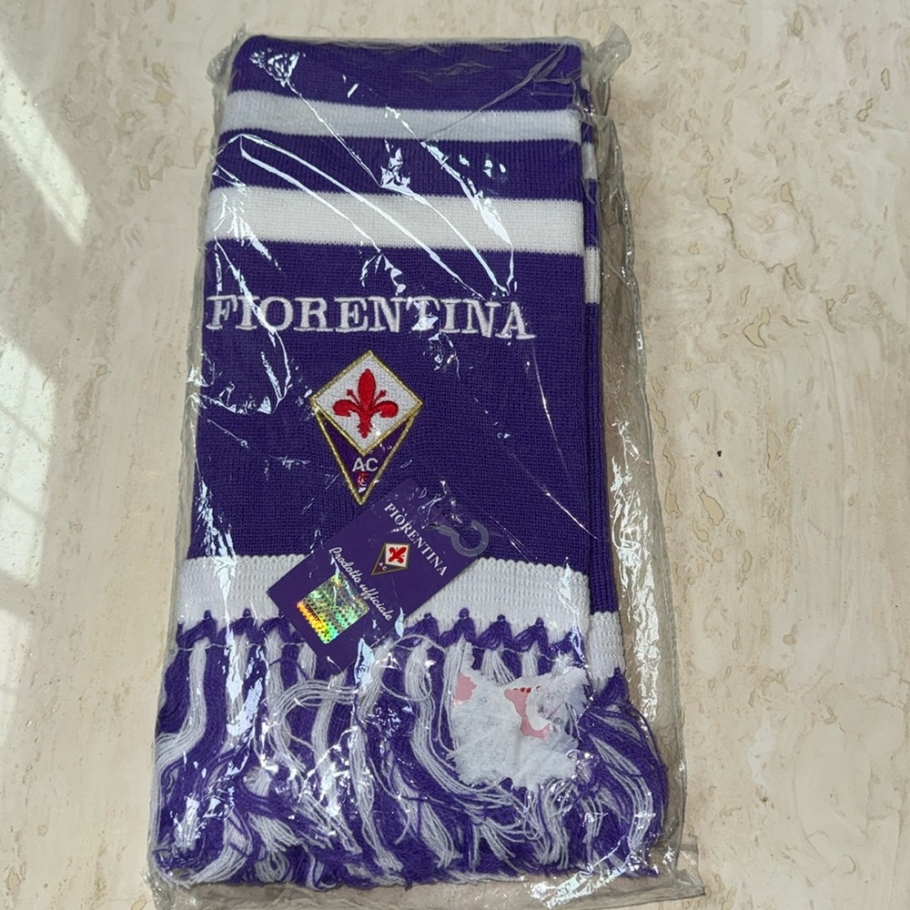 New in bag ACF Florentino (Florence) Scarf